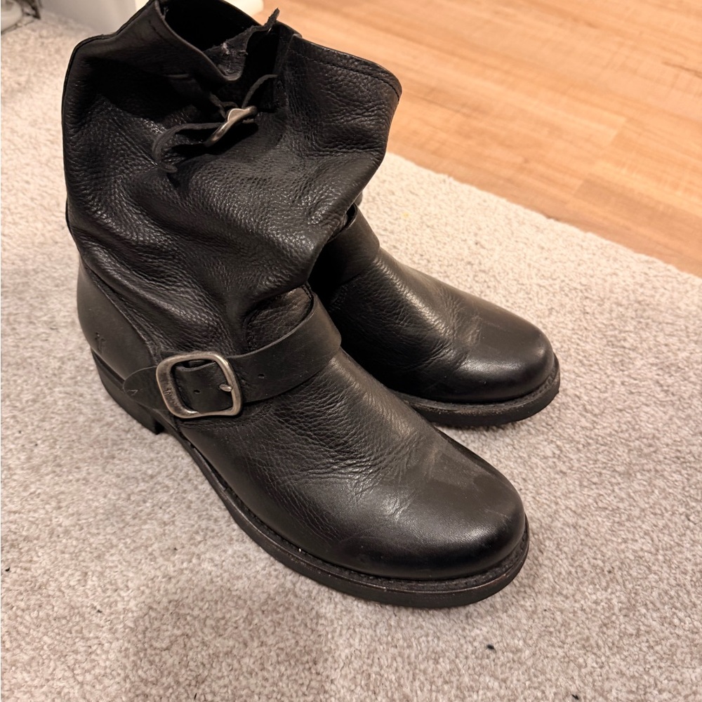 Frye women’s engineer boots sz 7.5 Black Leather